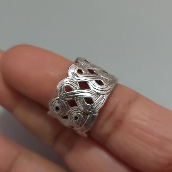 925 Thailand Brushed Sterling Silver Infinity Weave Pattern Wide Ring Size 6 - Picture 3 of 6
